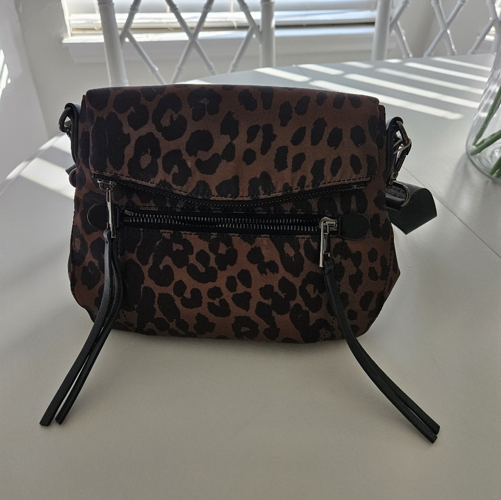 Crossbody bag